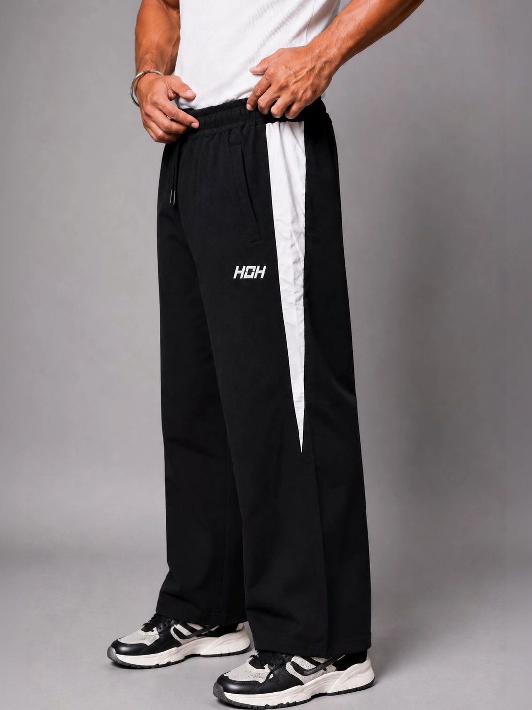 Vector Loose Fit Track Pants (Black)