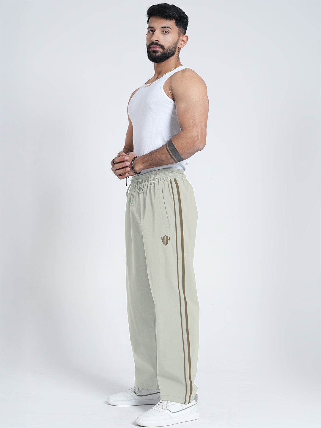 StrideX Loose Fit Track Pants (Cannoli Cream)