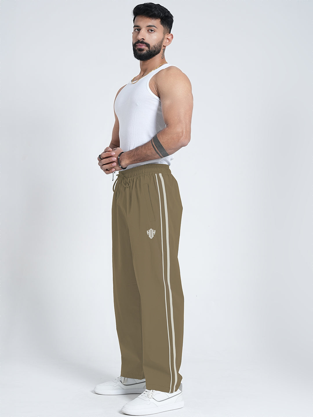 StrideX Loose Fit Track Pants (Mocha Mousse)