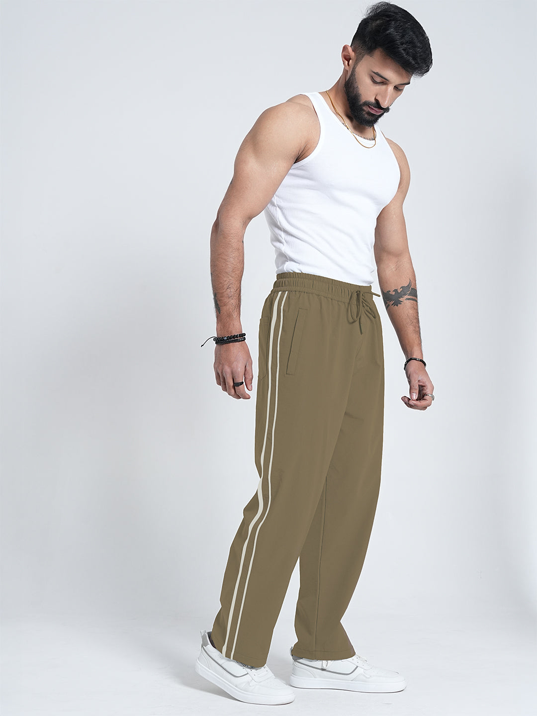 StrideX Loose Fit Track Pants (Mocha Mousse)