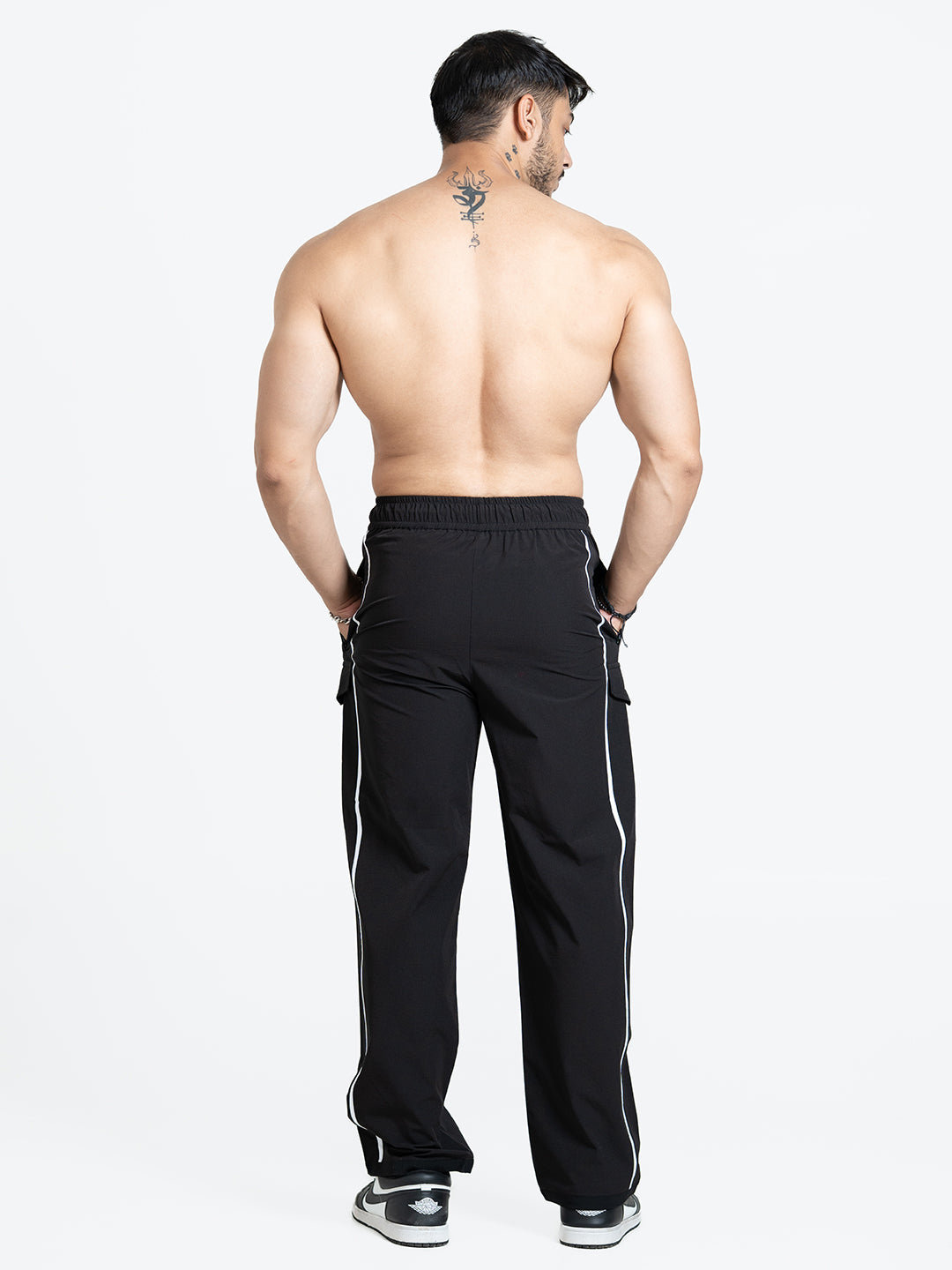 LimitLess Loose Fit Track Pants (Black)