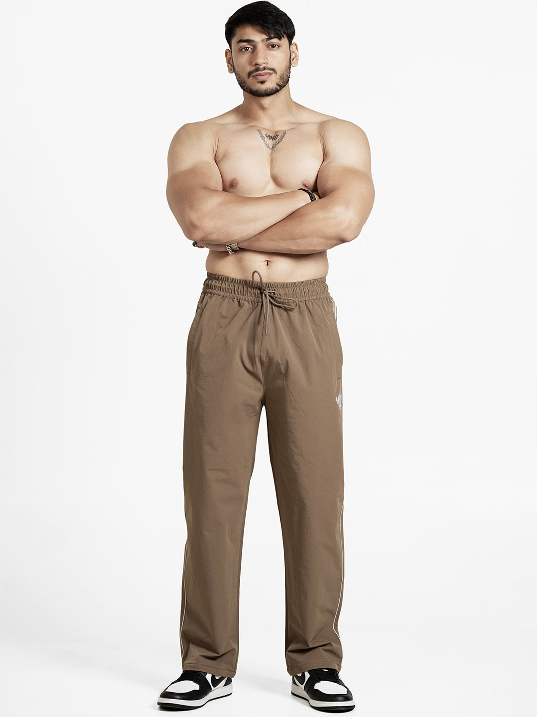 StrideX Loose Fit Track Pants (Mocha Mousse)