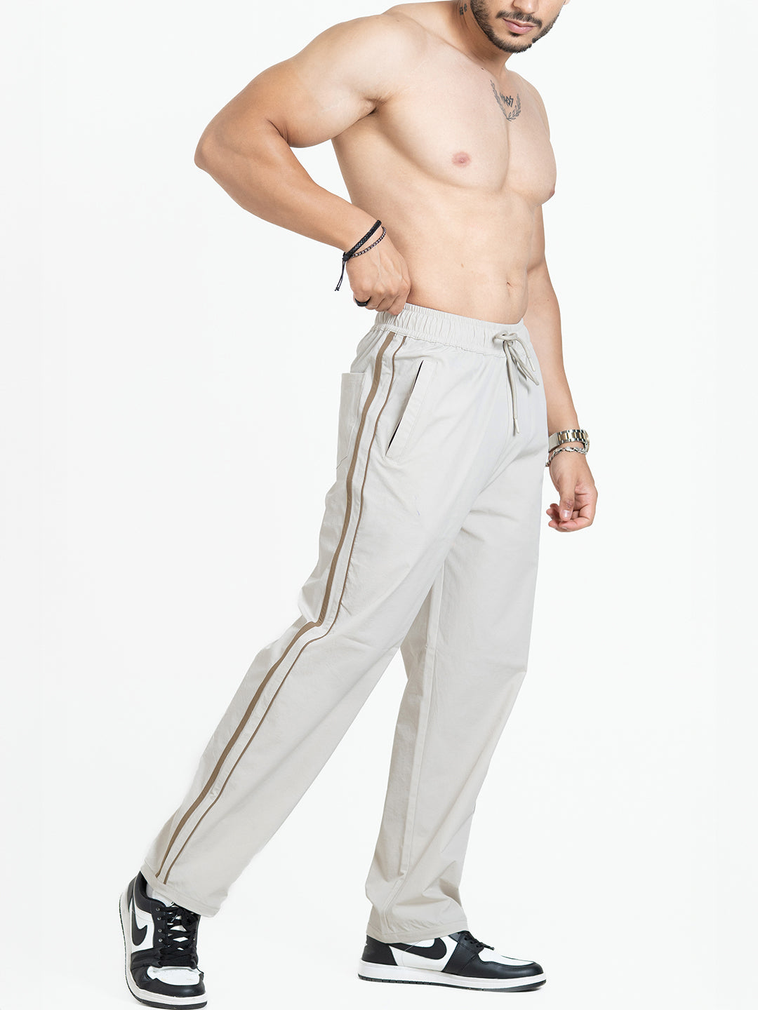 StrideX Loose Fit Track Pants (Cannoli Cream)