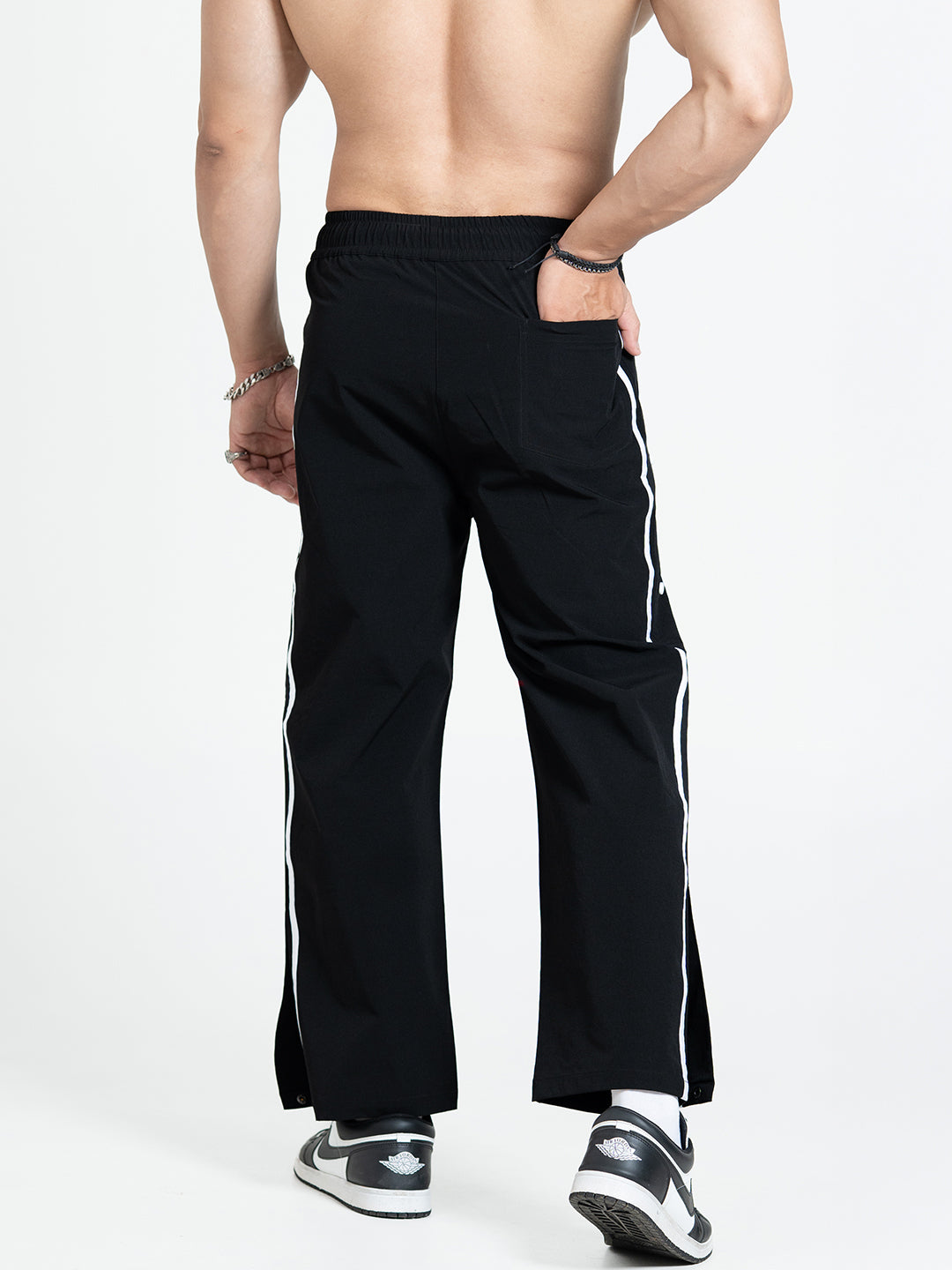 SnapFit Loose Fit Track Pants (Black)