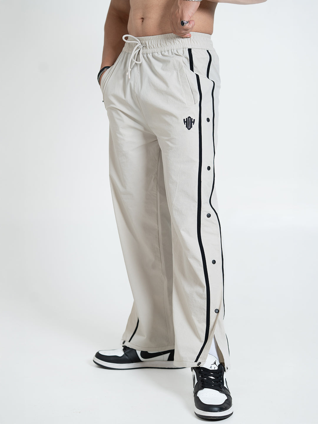 SnapFit Loose Fit Track Pants (Cannoli Cream)