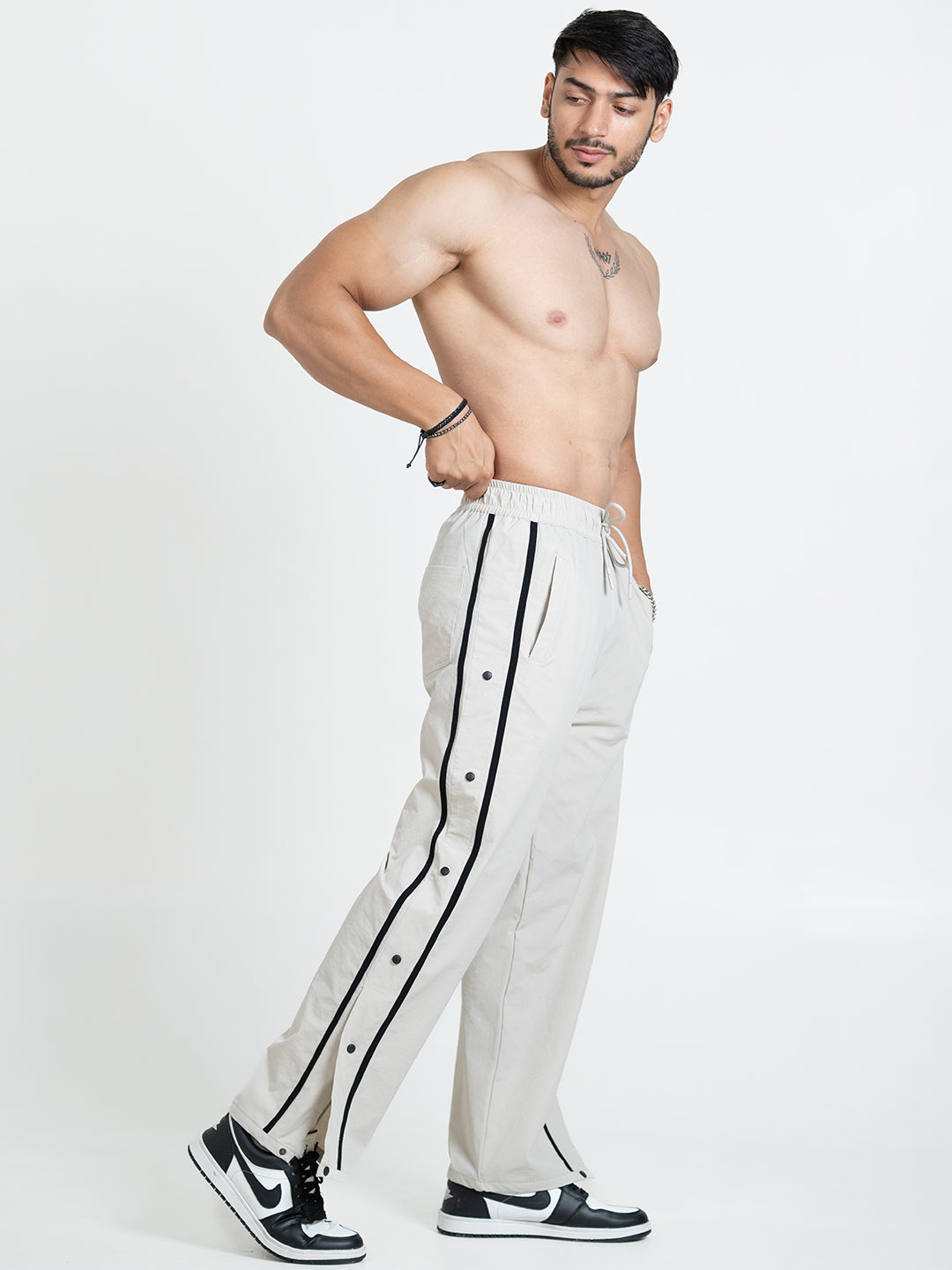 SnapFit Loose Fit Track Pants (Cannoli Cream)